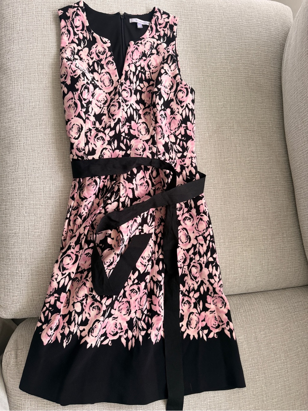 Carmen Marc Valvo Pink and Black Floral Fit-and-Flare Dress
